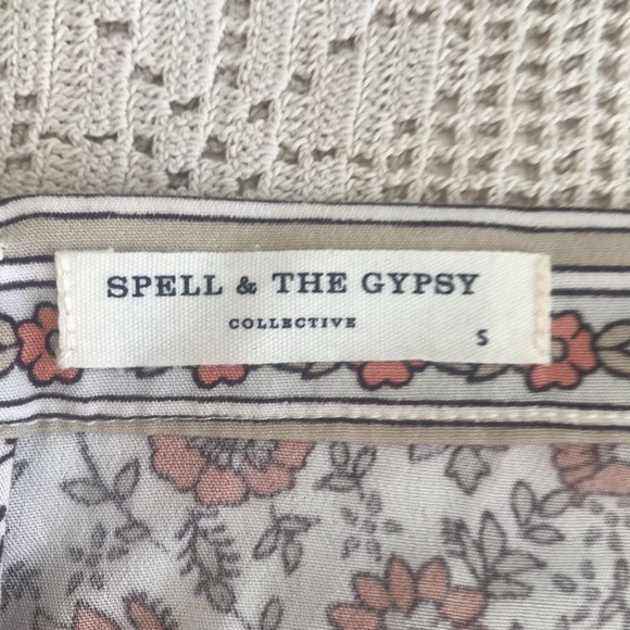 Spell and the Gypsy blouse and mini skirt set from the Jasmine collection - Picture 4 of 10